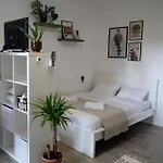 Apartman Family & In Village Center Komen